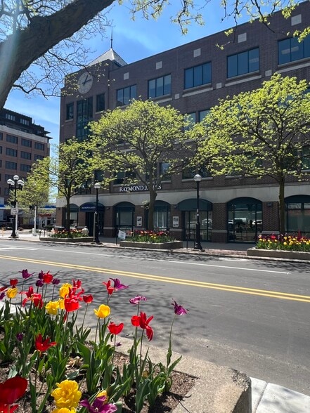 350 S Main St, Ann Arbor, MI for lease - Building Photo - Image 2 of 15