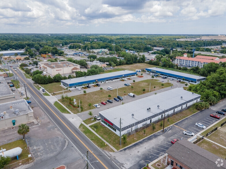 10663 Monaco Dr, Jacksonville, FL for lease - Building Photo - Image 2 of 11