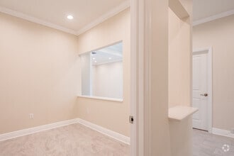 13021 W Linebaugh Ave, Tampa, FL for lease Interior Photo- Image 1 of 15