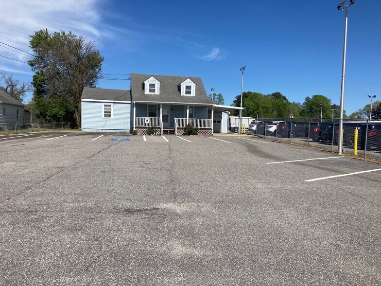 1322 N Road St, Elizabeth City, NC 27909