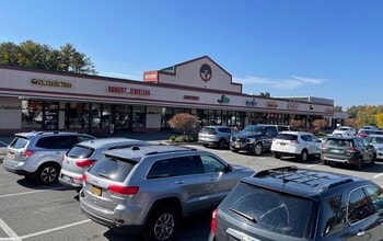 2050 Western Ave, Guilderland, NY for lease Interior Photo- Image 2 of 4