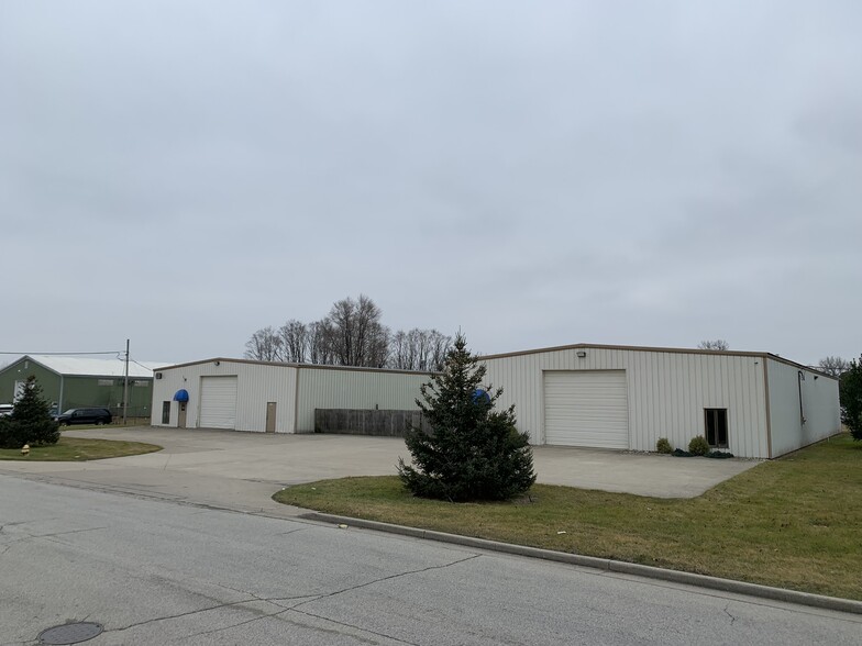 4101 Pine Creek Rd, Elkhart, IN for sale - Building Photo - Image 1 of 5