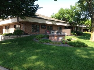More details for 2611 Innsbruck Dr, New Brighton, MN - Office for Lease
