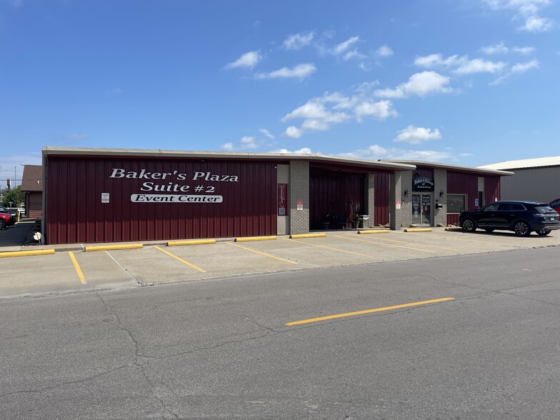 1912 W Rendelman St, Marion, IL for sale - Building Photo - Image 2 of 9