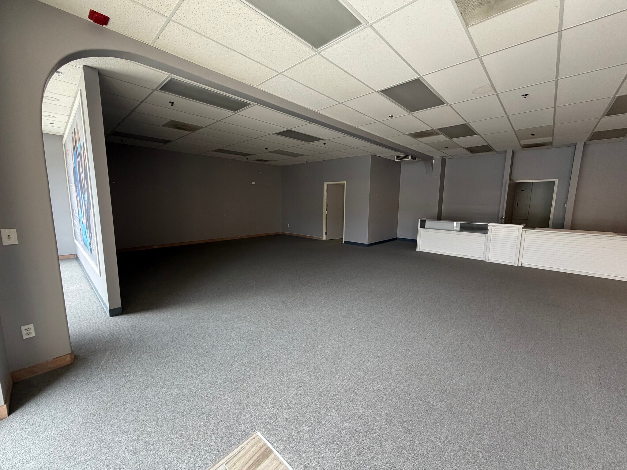 31021 Highway 79 S, Temecula, CA for lease Interior Photo- Image 1 of 9