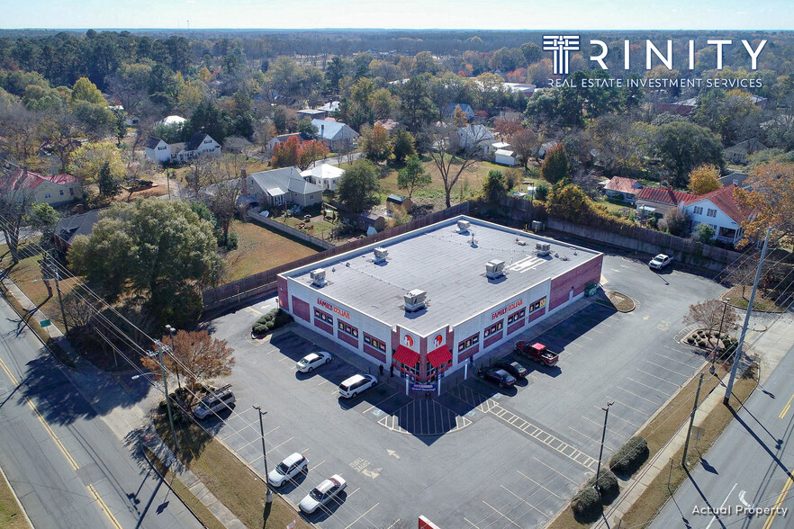 102 S 2nd St, Cochran, GA for sale - Building Photo - Image 1 of 1