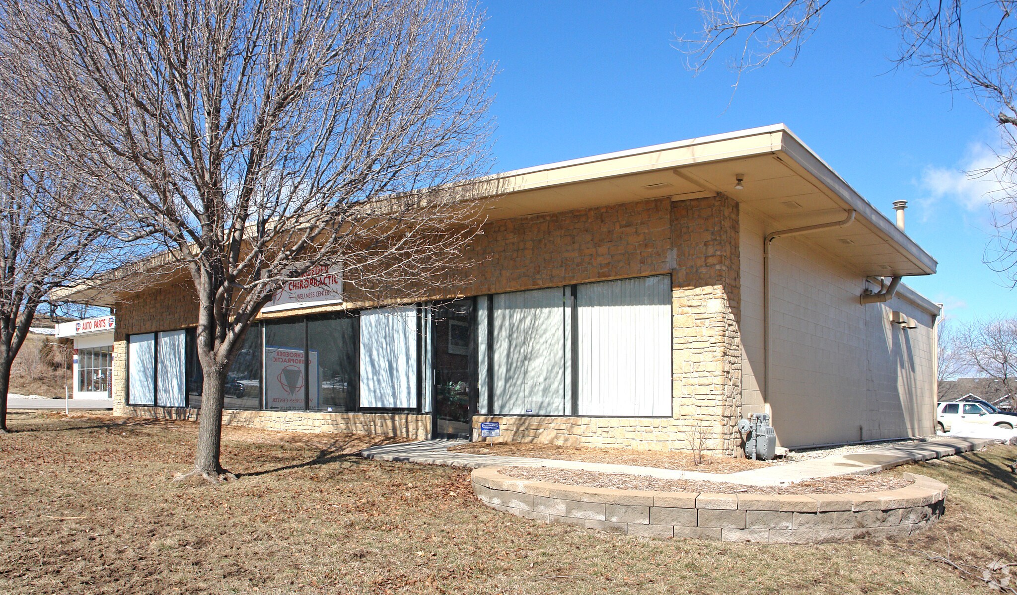1820 W 6th St, Lawrence, KS for sale Primary Photo- Image 1 of 1