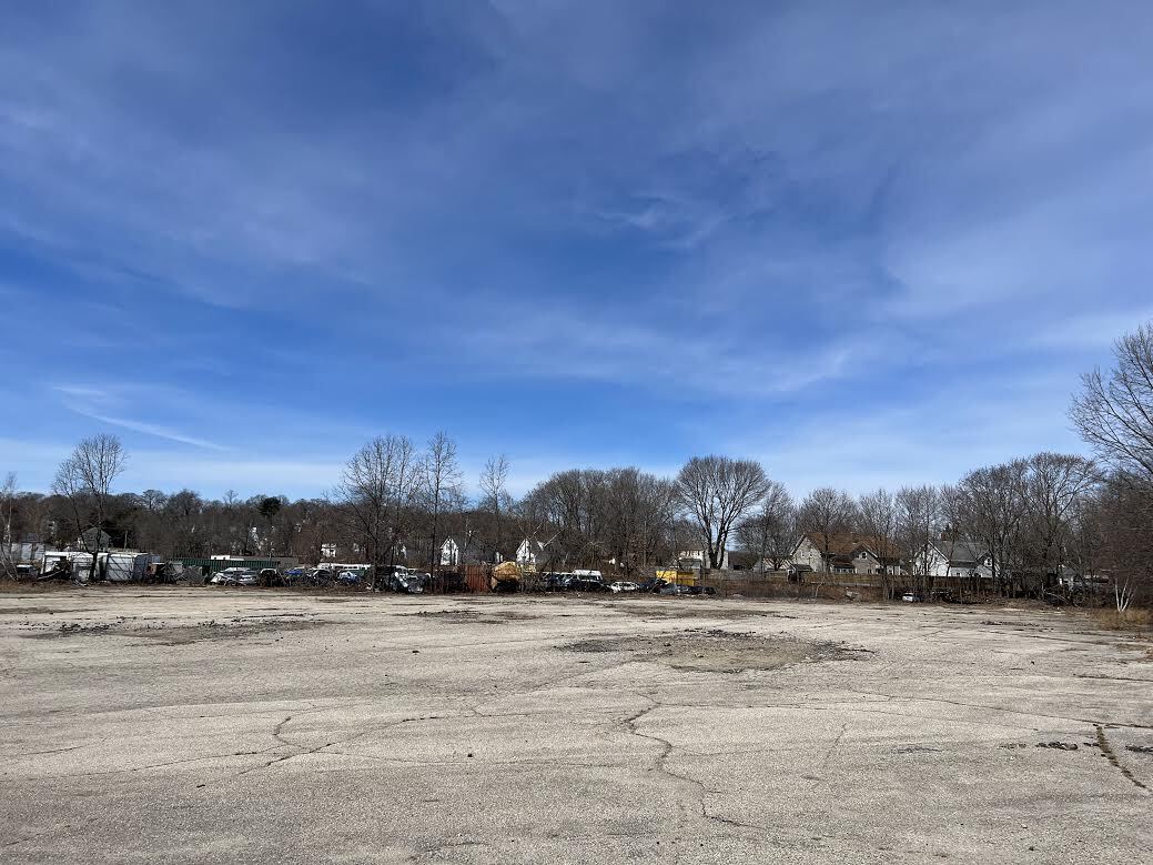 20 Privilege St, Woonsocket, RI 02895 192k SF Mill for sale