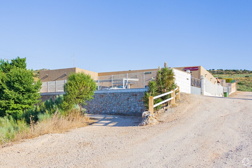 Industrial in Tielmes, Madrid for sale - Primary Photo - Image 1 of 1