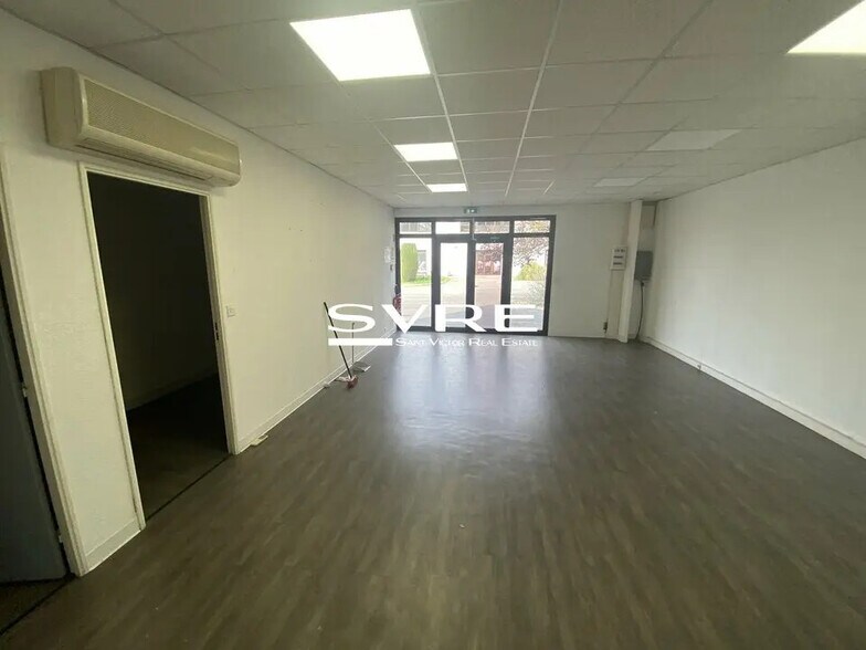 Office in Gémenos for lease - Interior Photo - Image 3 of 13