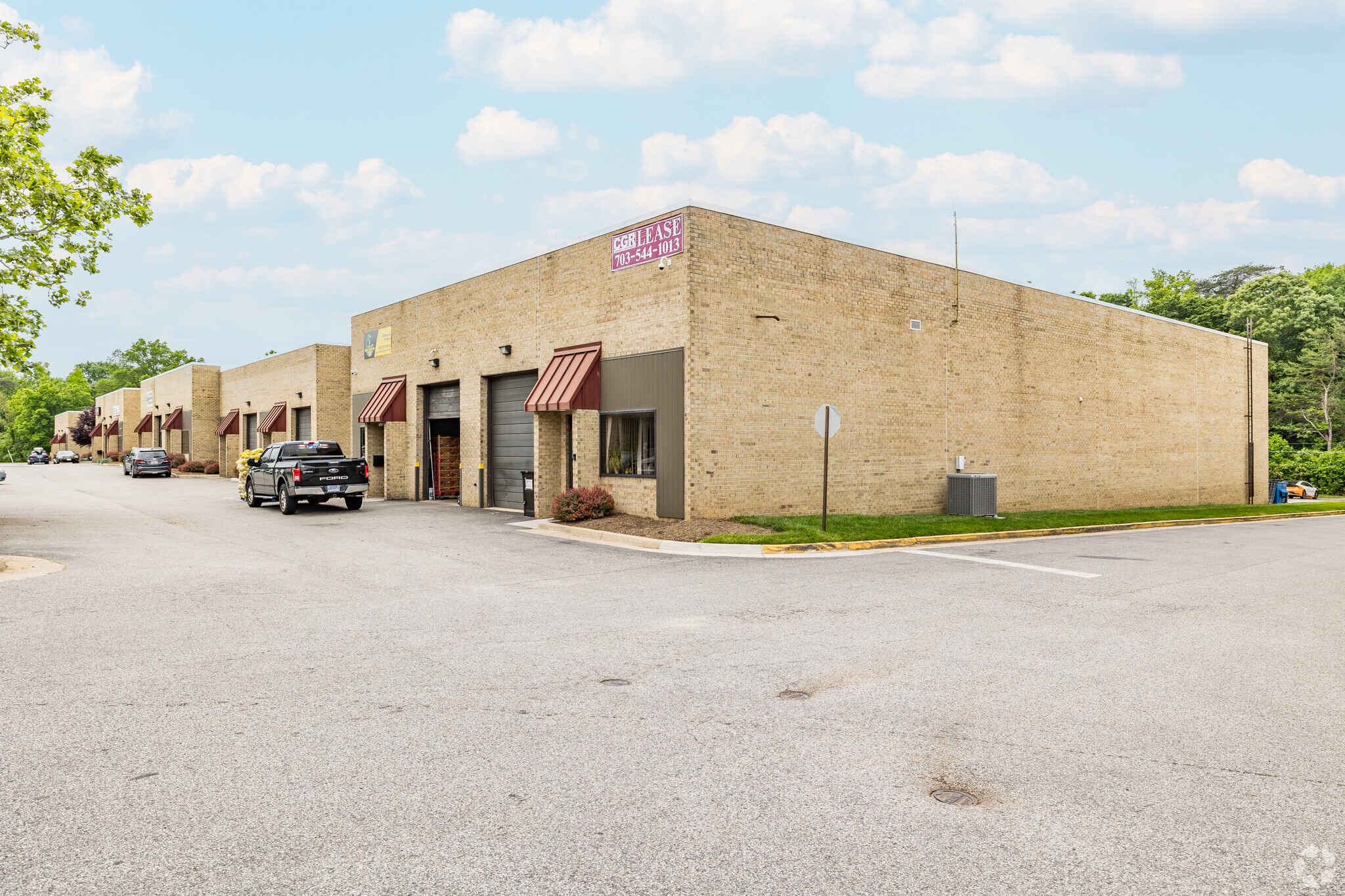 8414-8444 Alban Rd, Springfield, VA for lease Primary Photo- Image 1 of 8