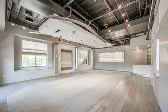 5750 Woodway Dr, Houston, TX for lease Interior Photo- Image 1 of 16