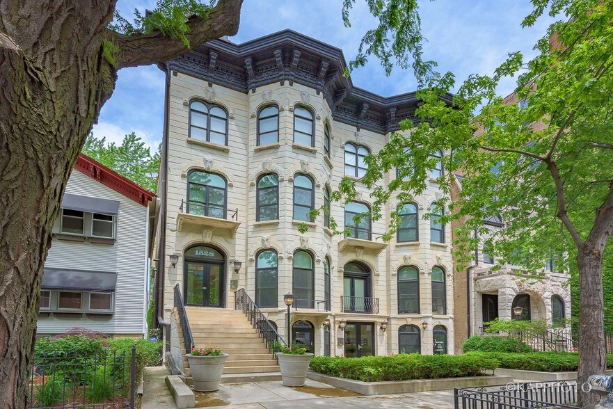 1526-1528 W Monroe St, Chicago, IL for sale - Building Photo - Image 1 of 1