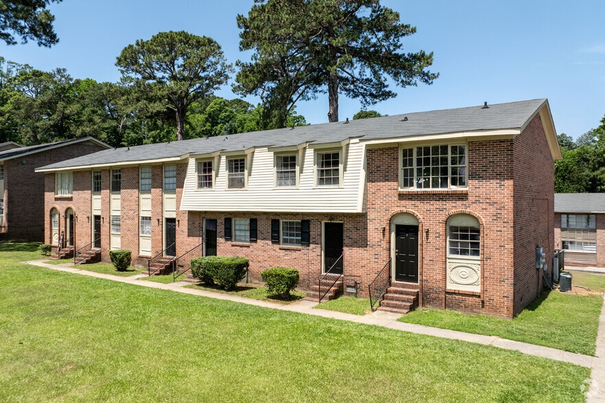 1968 Clinton Rd, Macon-Bibb, GA for sale - Primary Photo - Image 1 of 1