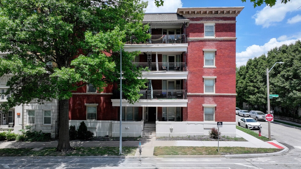 1114 E Armour Blvd, Kansas City, MO for sale - Building Photo - Image 1 of 59