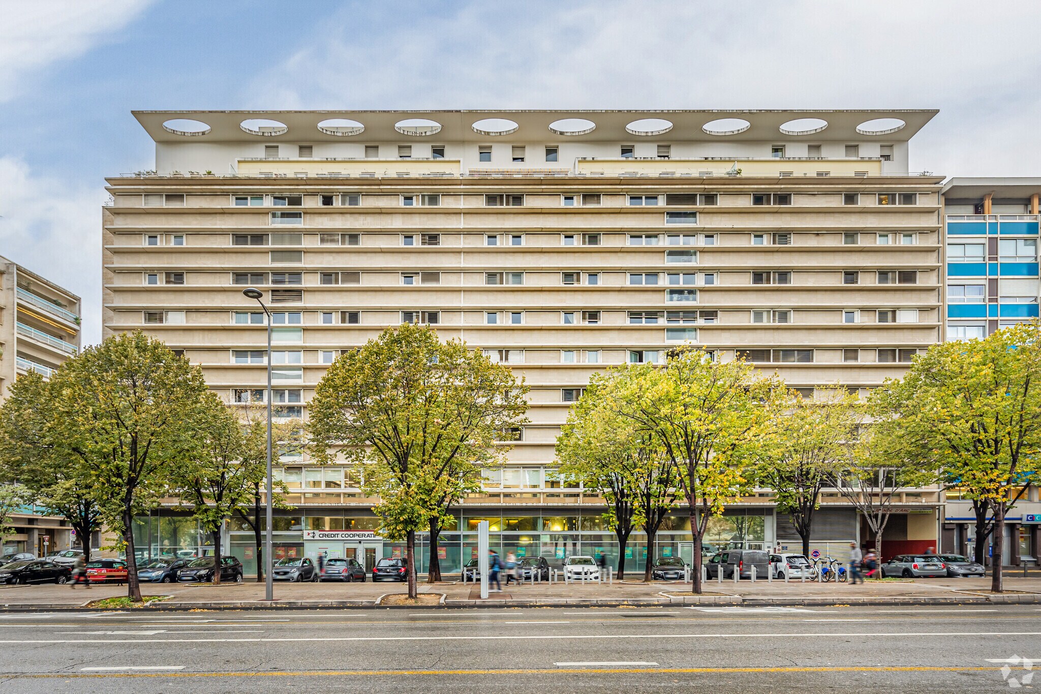 Office in Marseille for lease Primary Photo- Image 1 of 5