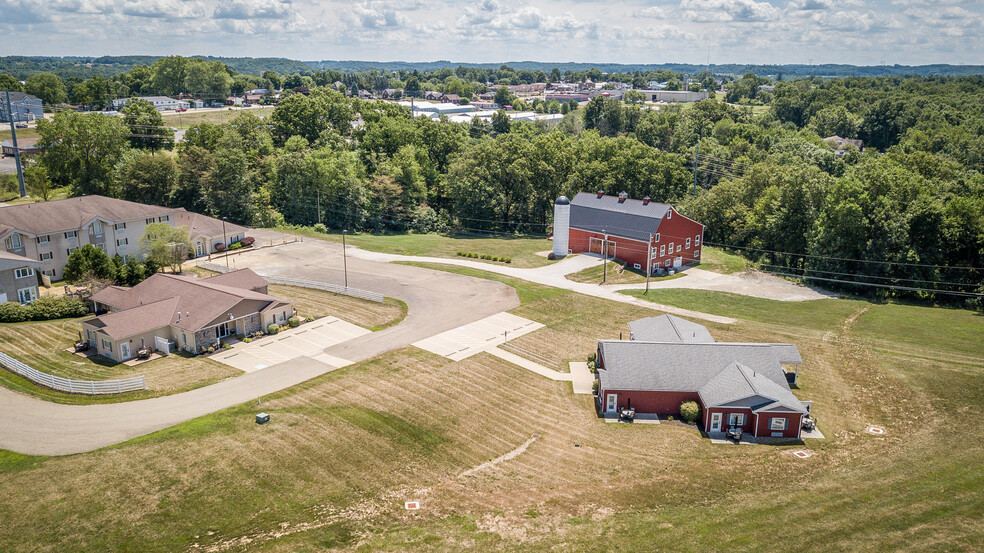 1121 Canton Rd NW, Carrollton, OH for sale - Building Photo - Image 1 of 1