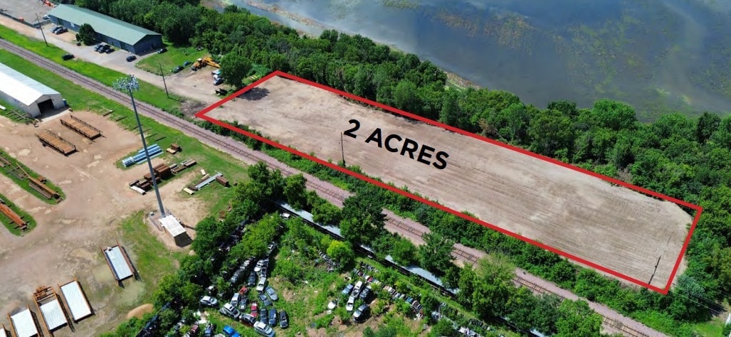 11081 Chaparral Ave, Shakopee, MN for lease Building Photo- Image 1 of 5