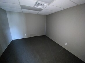 1220 NW 31st St, Lawton, OK for lease Interior Photo- Image 1 of 9