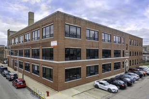 1801 W Warner Ave, Chicago IL - Loft