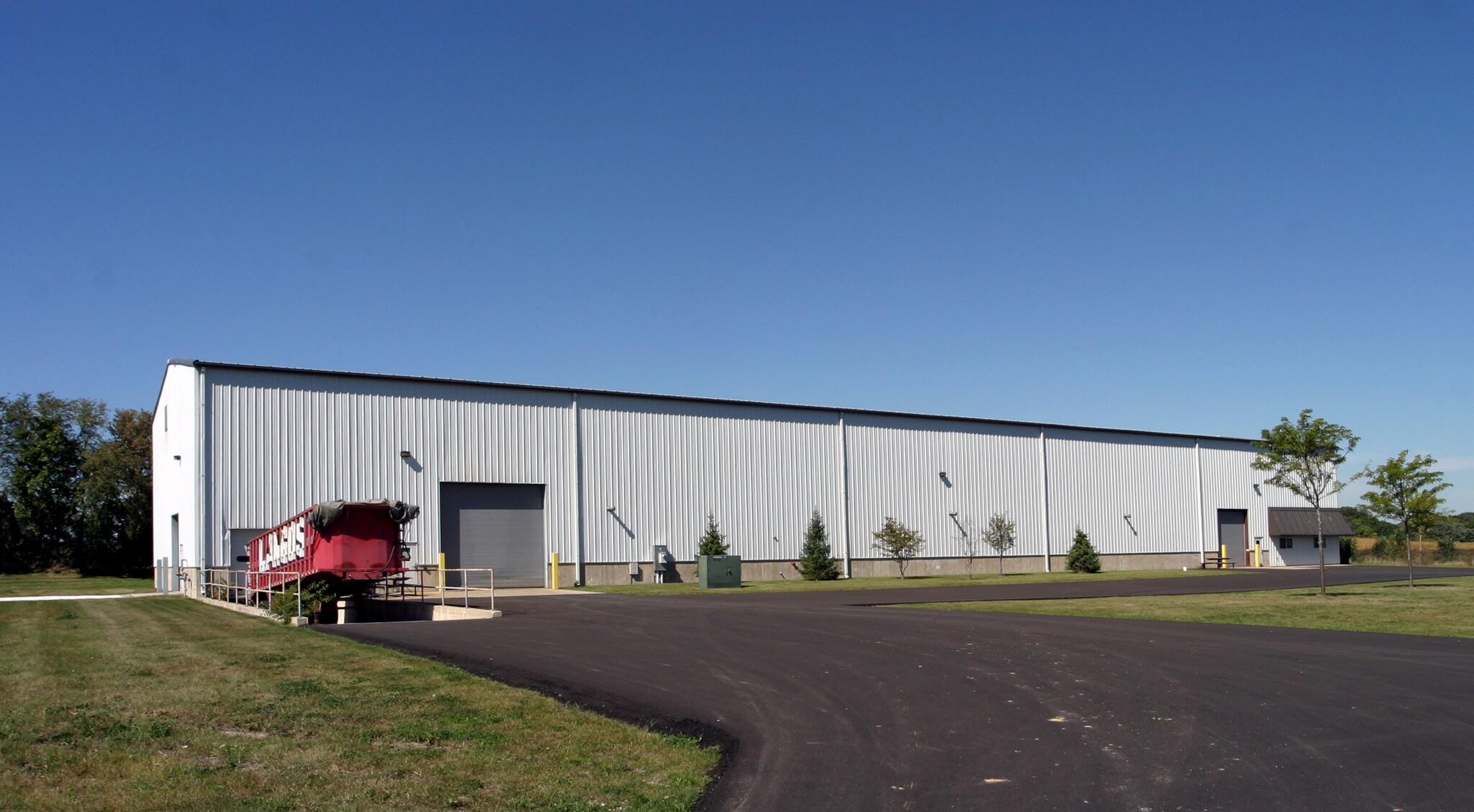 910 Burnett Rd, Island Lake, IL for sale Building Photo- Image 1 of 1