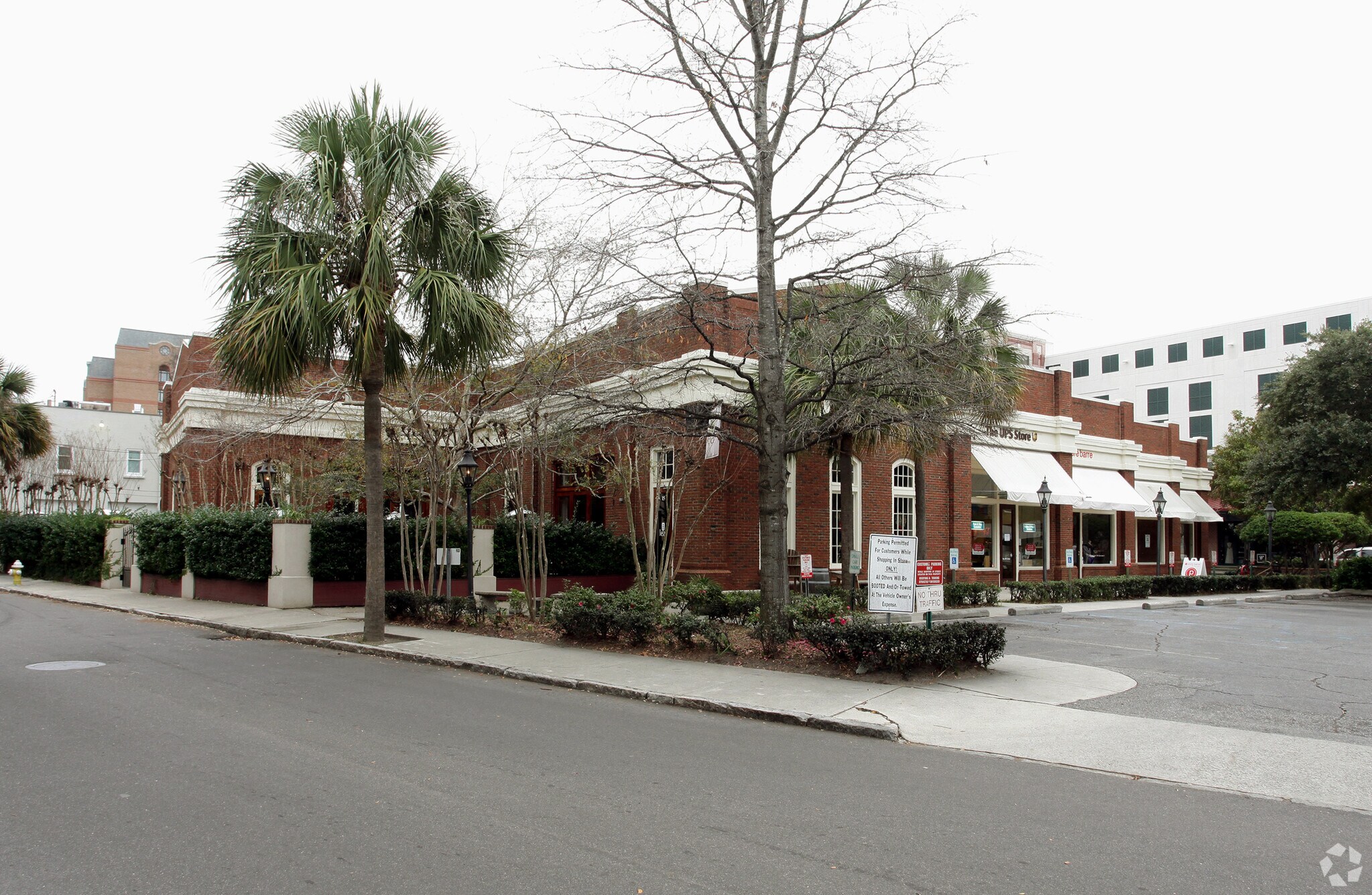 164 Market St, Charleston, SC, 29401 Retail Space For Lease