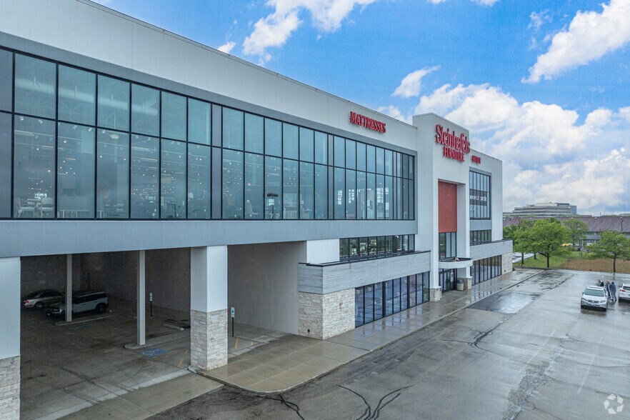 1021 Butterfield Rd, Downers Grove, IL for sale - Primary Photo - Image 1 of 1