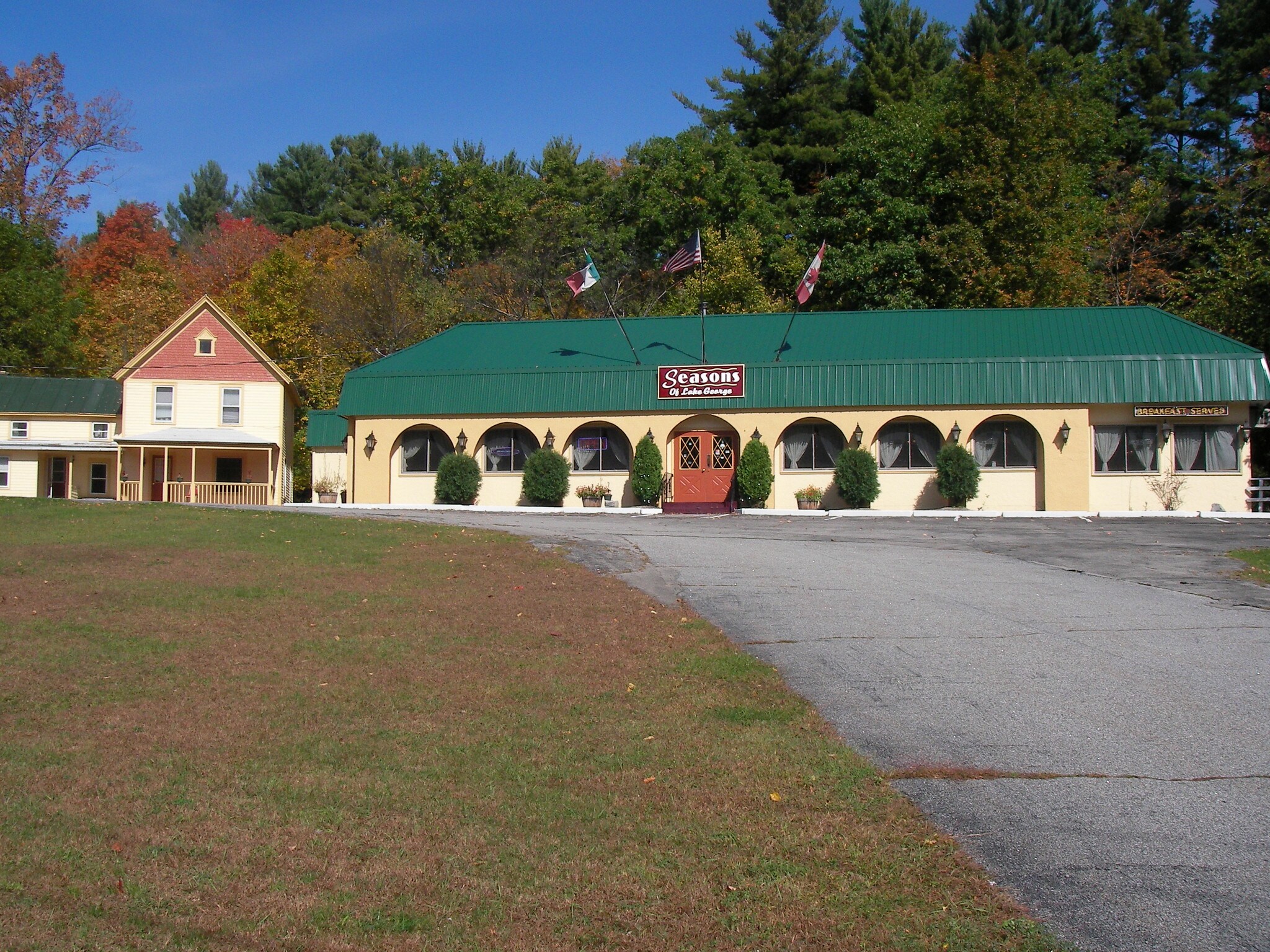 462 Canada St, Lake George, NY for sale Primary Photo- Image 1 of 1