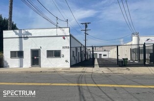 M2 Zoned Industrial Units | Secured Parking - Warehouse