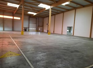 Flex in Brie-Comte-Robert for lease Interior Photo- Image 1 of 2