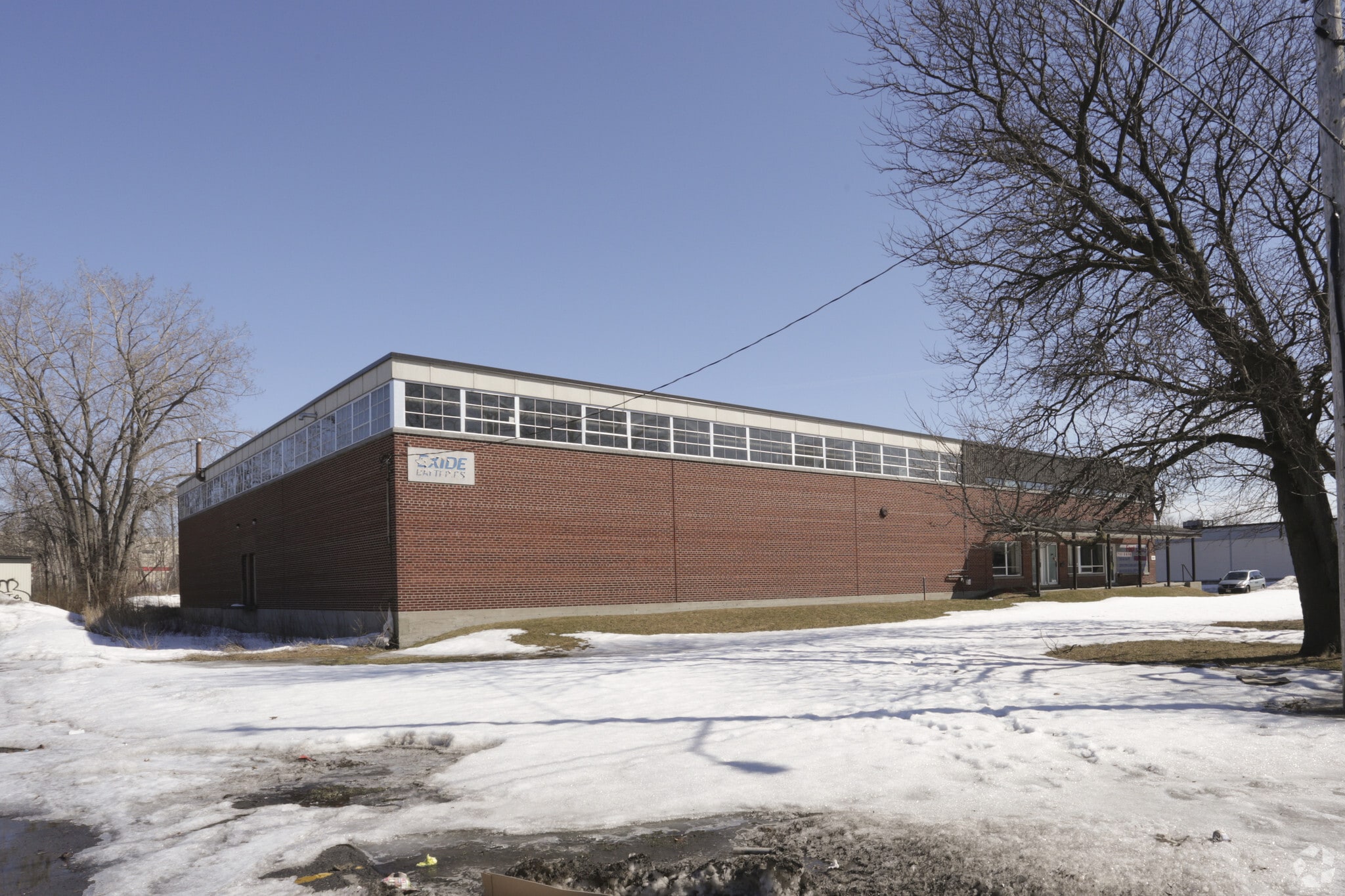 2447 Kaladar Ave, Ottawa, ON for sale Primary Photo- Image 1 of 1