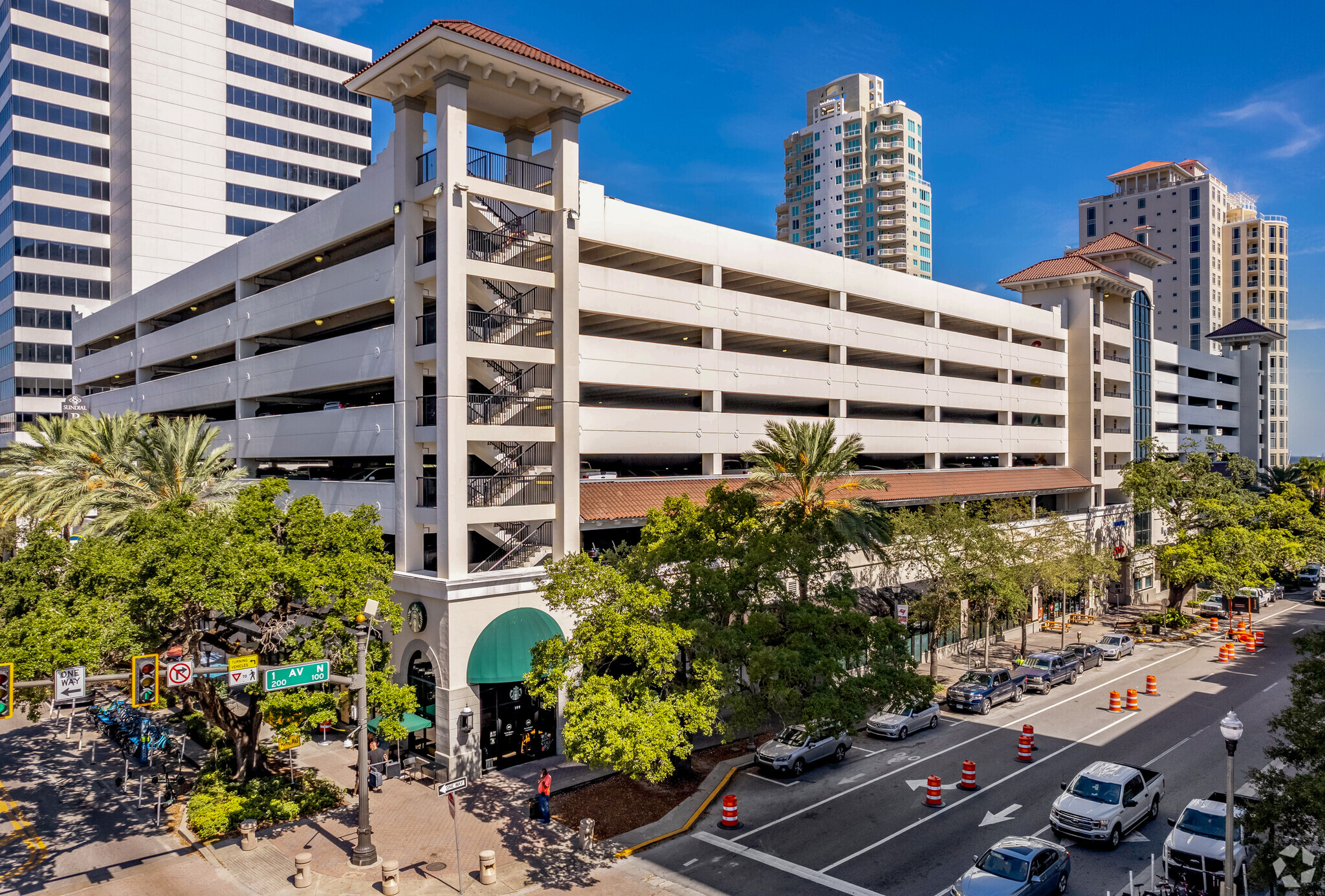 101-179 2nd Ave N, Saint Petersburg, FL for lease Building Photo- Image 1 of 9