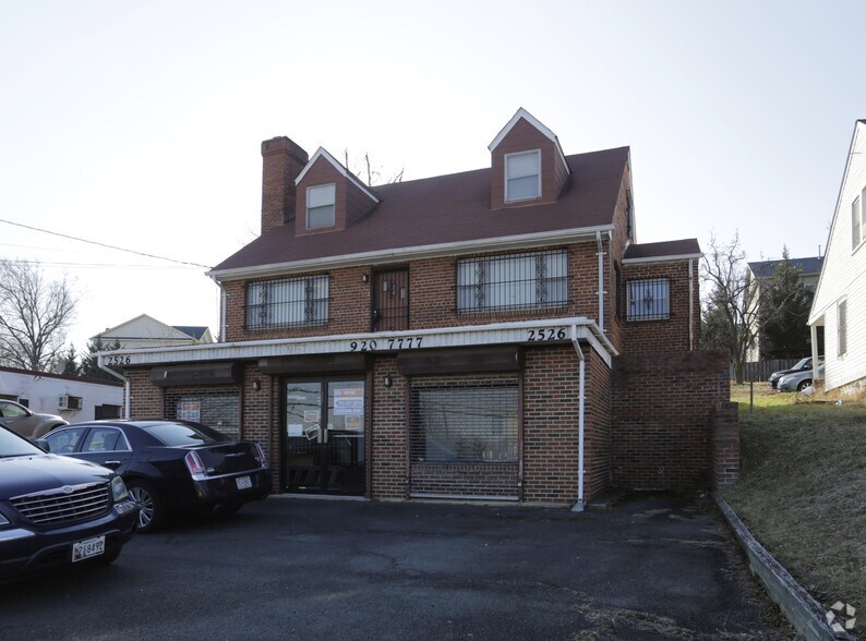 2526 Shirlington Rd, Arlington, VA 22206