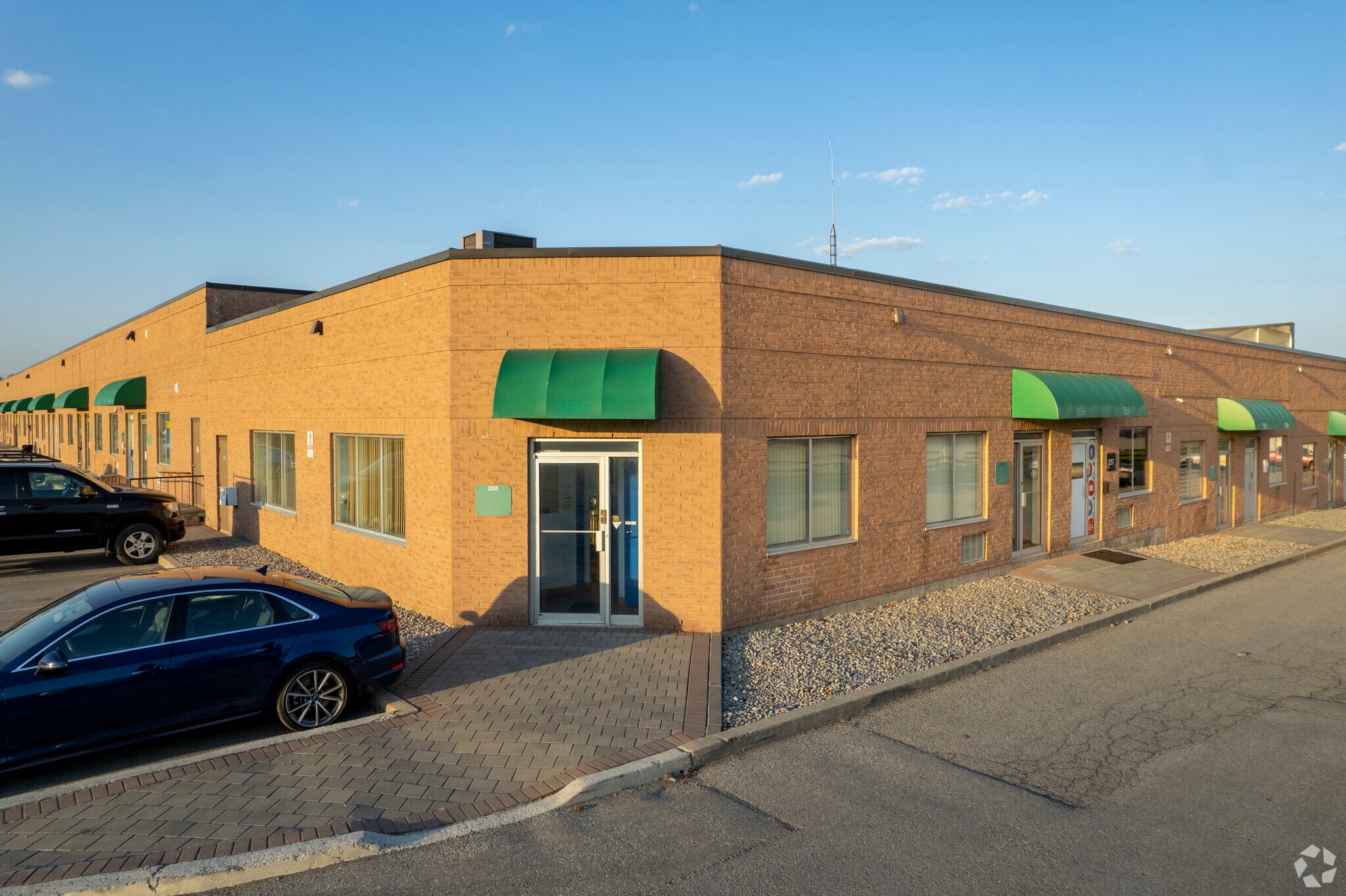 1885 Clements Rd, Pickering, ON for sale Primary Photo- Image 1 of 1
