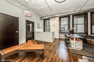 125 S Clark St, Chicago, IL for lease Interior Photo- Image 2 of 7