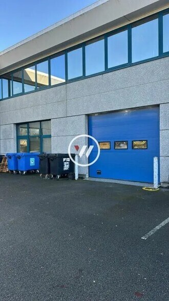 Office in Roissy-en-France for lease - Building Photo - Image 2 of 3
