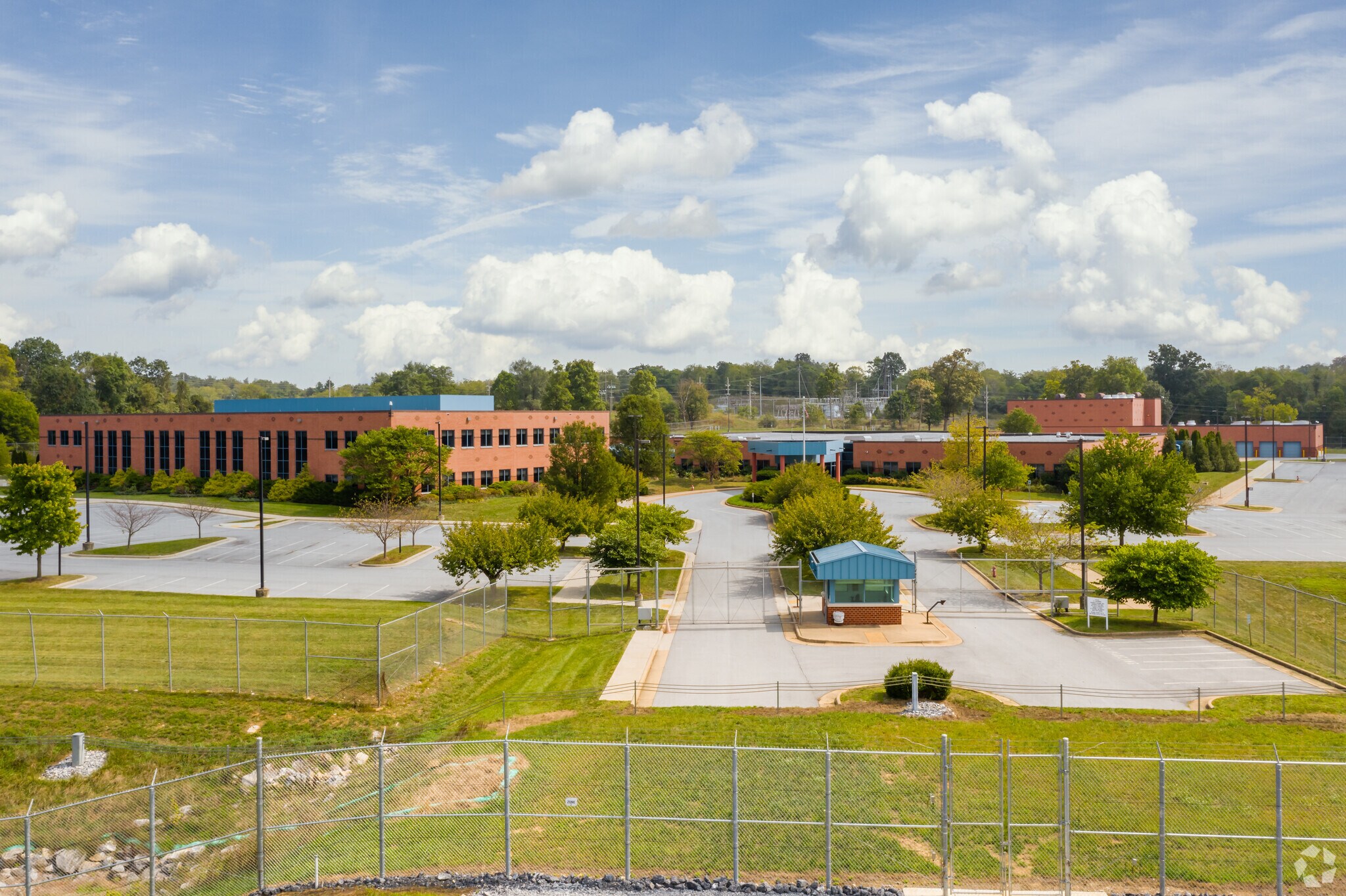 295 Murall Dr, Kearneysville, WV 25430 Office for Lease