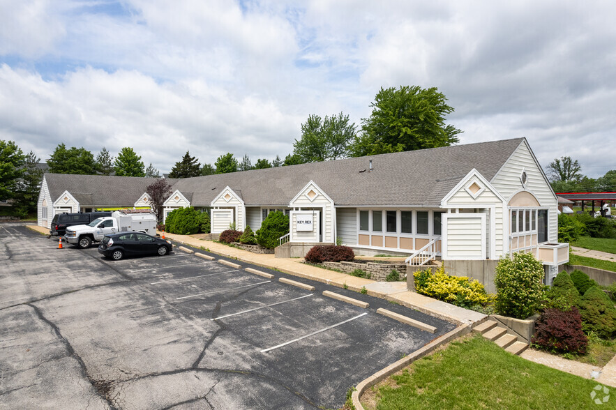 9785 Mackenzie Rd, Affton, MO for sale - Primary Photo - Image 1 of 1