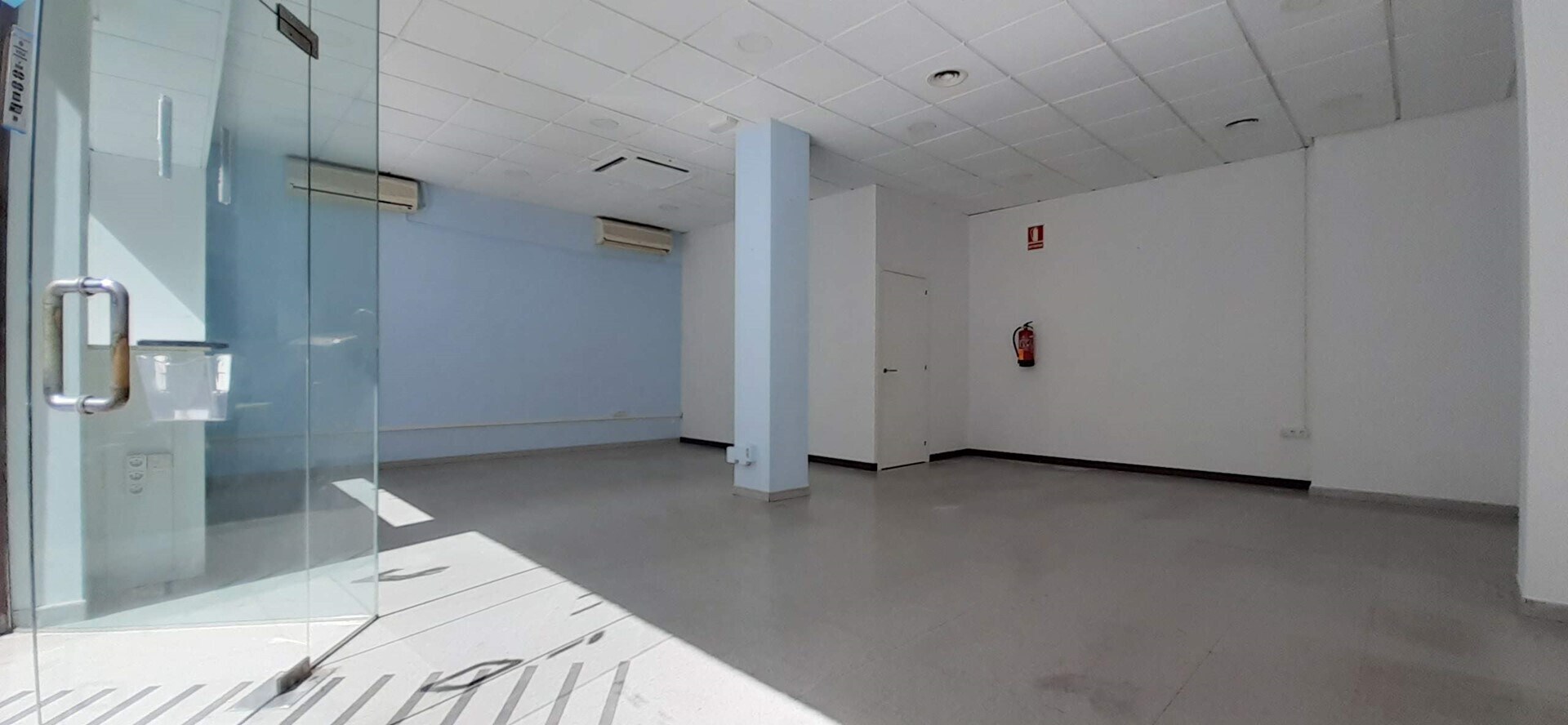 Retail in Badalona, Barcelona for lease Floor Plan- Image 1 of 2