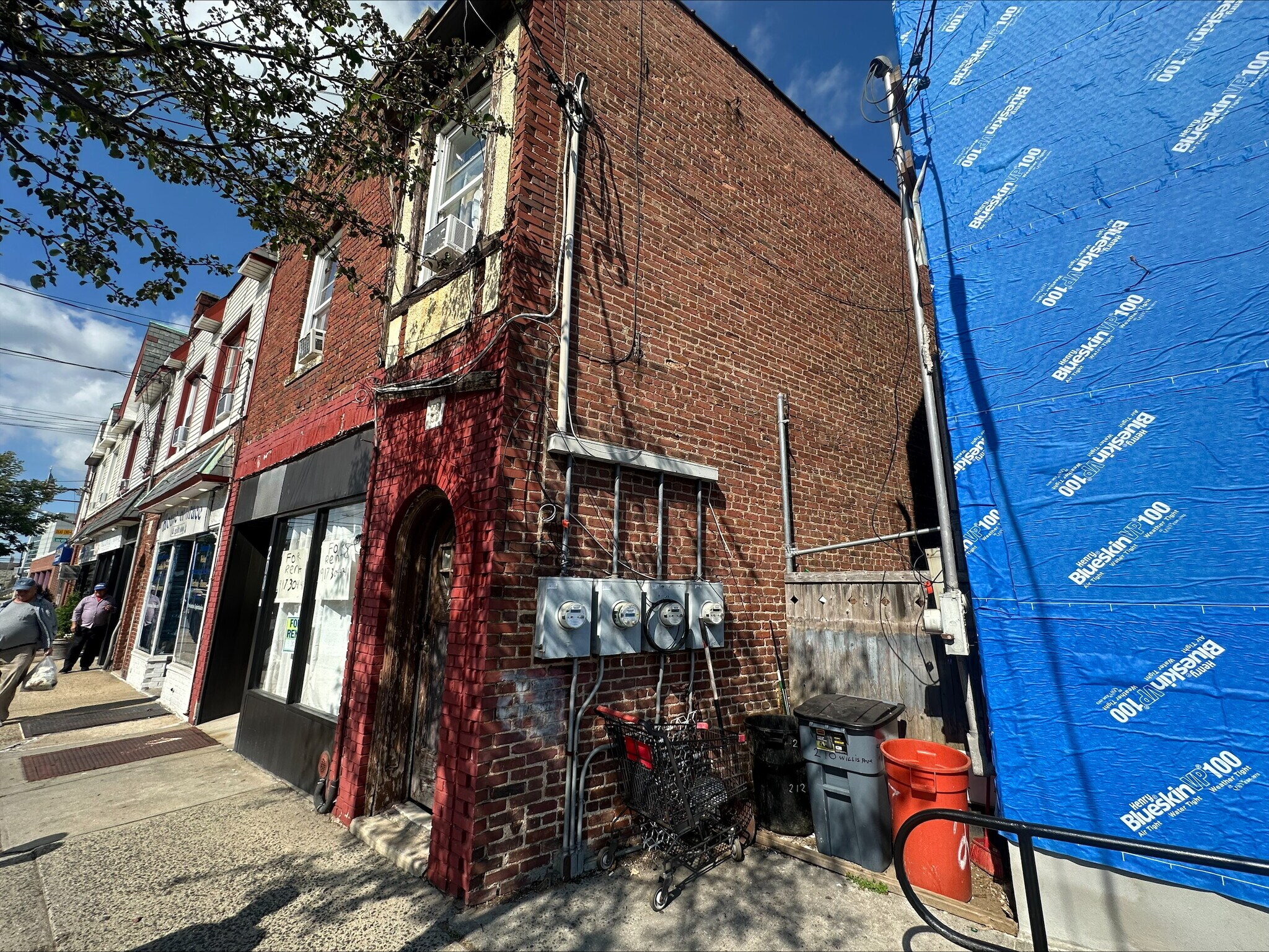 208 Willis Ave, Mineola, NY for lease Building Photo- Image 1 of 13