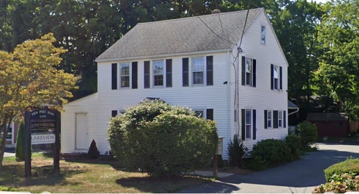 1054 Boston Post Rd, Guilford, CT for sale - Building Photo - Image 1 of 1