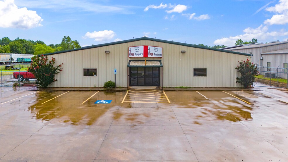 200 Southport Rd, Kilgore, TX for sale - Primary Photo - Image 1 of 40