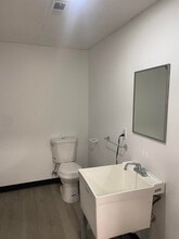 64 Field Rd, Somers, CT for lease Interior Photo- Image 1 of 8