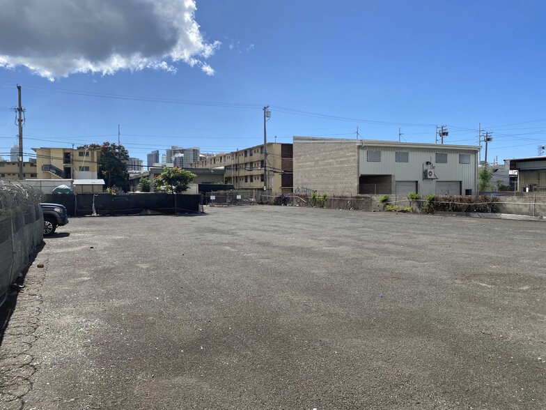 964 Akepo Ln, Honolulu, HI 96817 | LoopNet