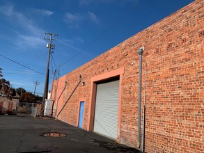 945 N El Dorado St, Stockton, CA for lease Building Photo- Image 1 of 15