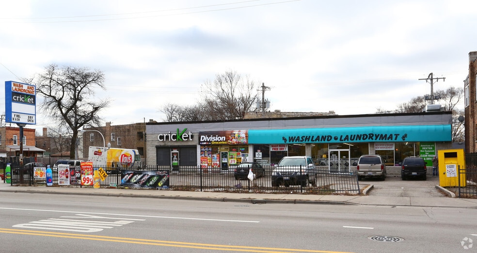 3801 W Division St, Chicago, IL for lease - Building Photo - Image 1 of 8