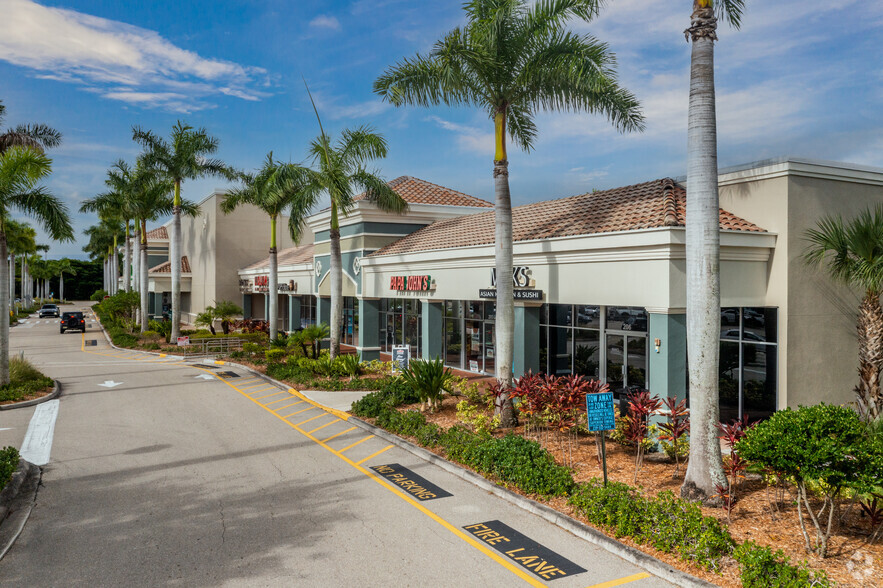 13650 Fiddlesticks Blvd, Fort Myers, FL for lease - Building Photo - Image 3 of 12