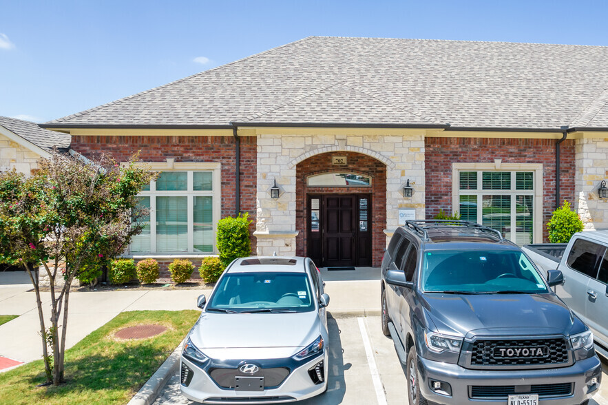 8765 Stockard Dr, Frisco, TX for sale - Building Photo - Image 3 of 17