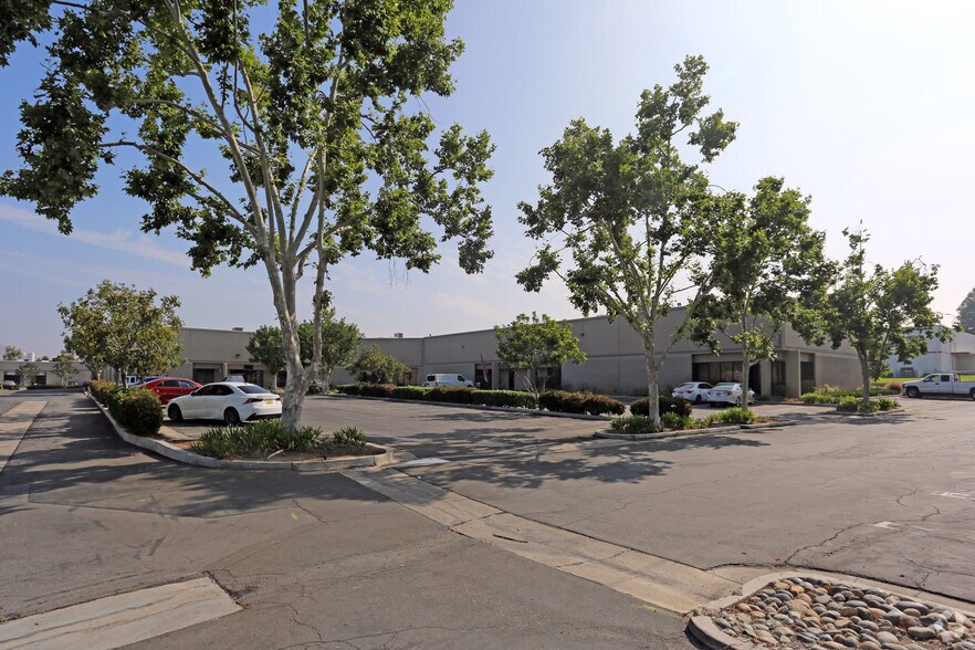 1285 Columbia Ave, Riverside, CA 92507