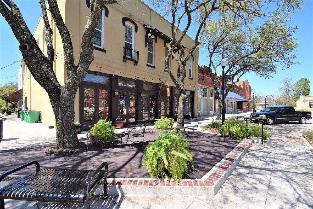 101 N Jackson St, Kaufman, TX for sale Building Photo- Image 1 of 1